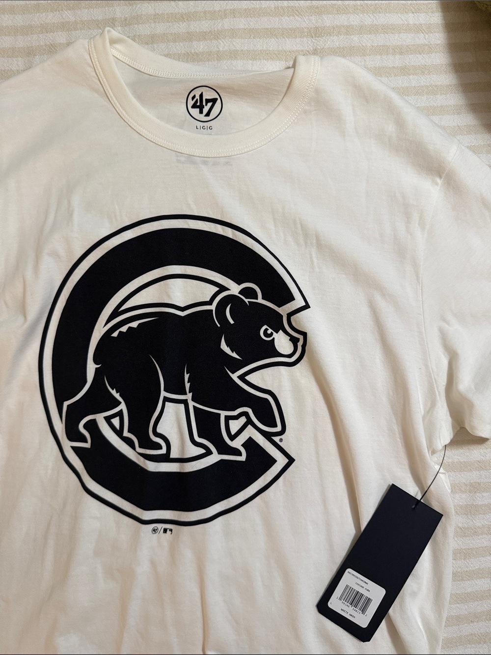 NWT Chicago Cubs Franklin Tee